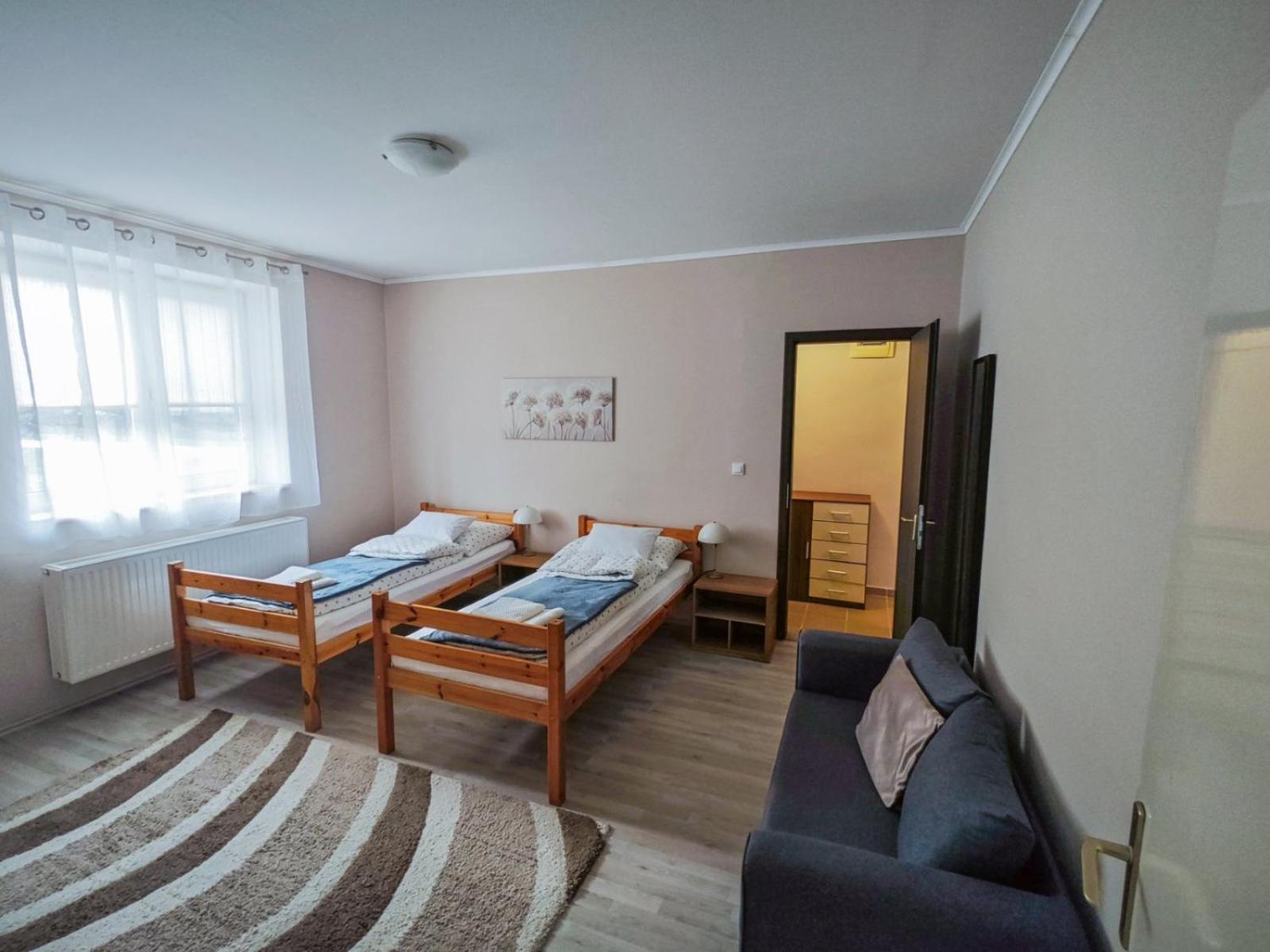 Corner * Sárvár